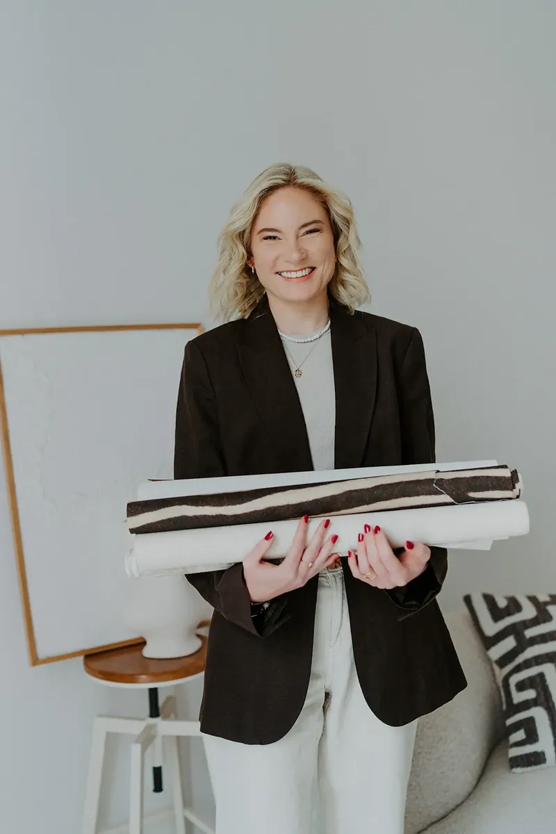 Nahaufnahme Businessfoto - Frau mit warmem Laecheln